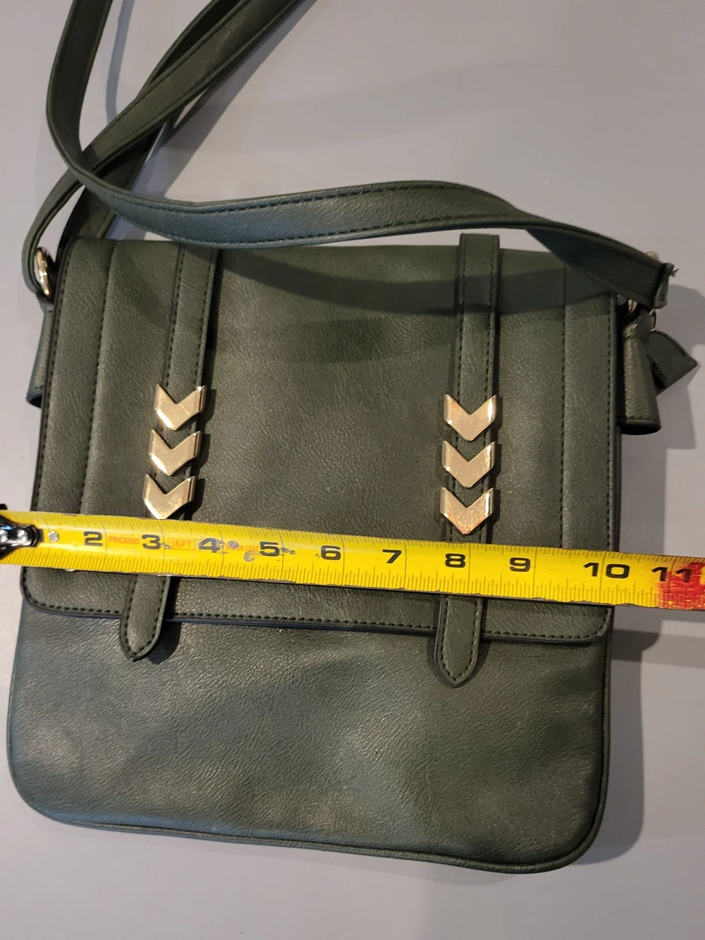 Olive Green Gold Chevron Crossbody Shoulder Bag Multi Compartment Purse